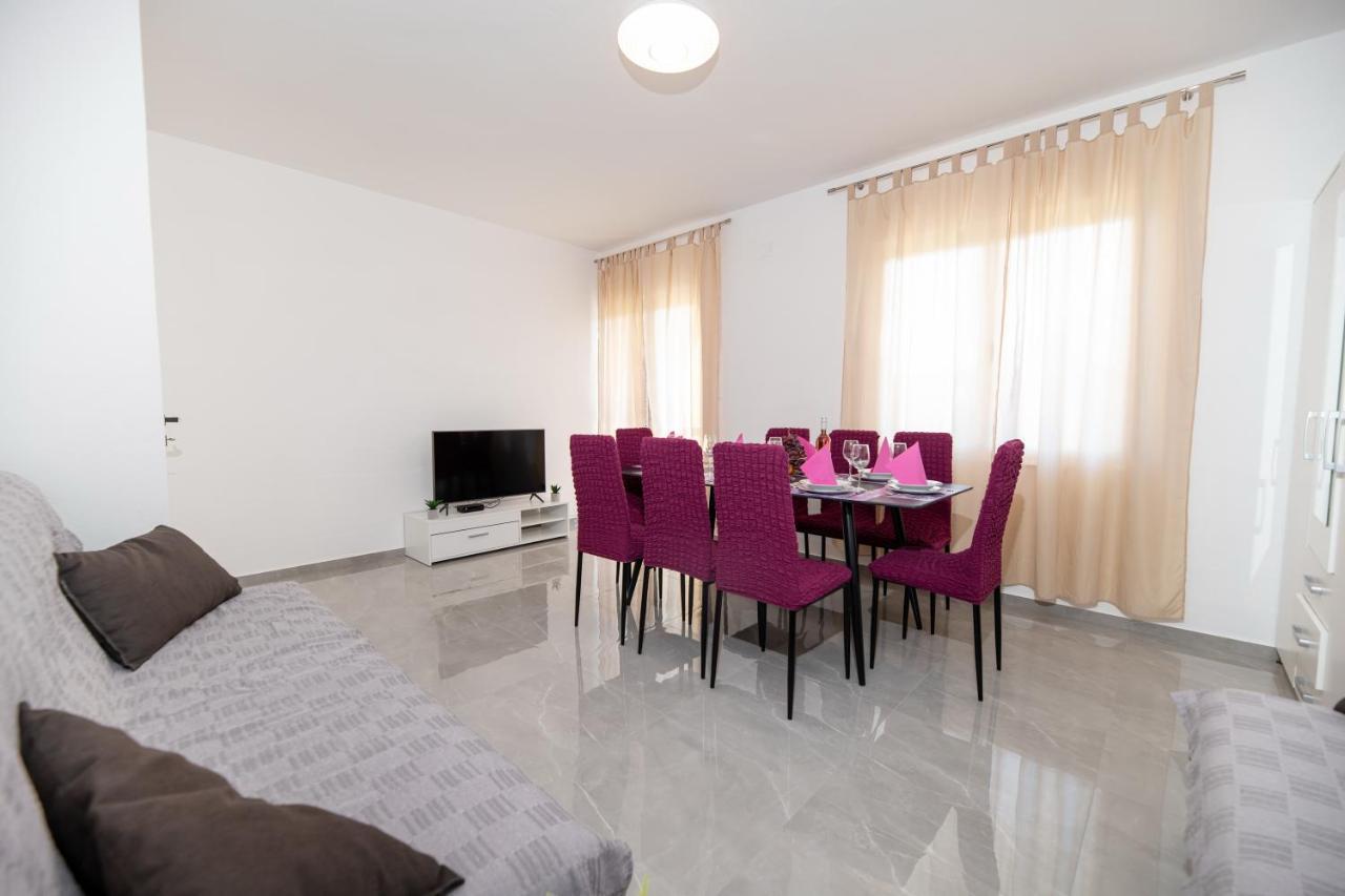 Apartments Zora Seline Ngoại thất bức ảnh